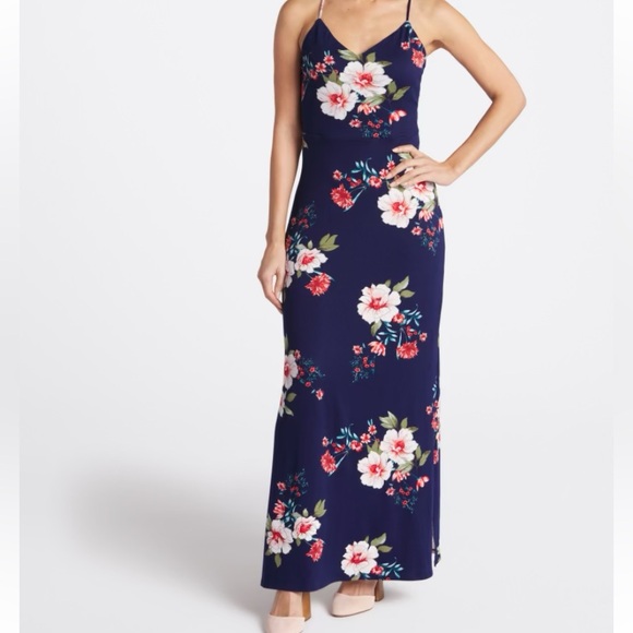 Fortune + Ivy Dresses & Skirts - FORTUNE + IVY
Alicia Maxi Knit Dress